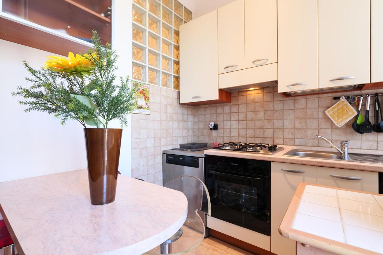 Apartament Primopiano - Tertulliano Mediolan Zewnętrze zdjęcie